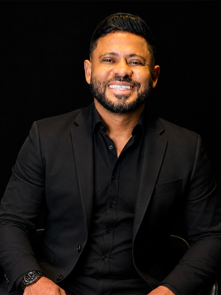 Dr. Alexandro Sampaio